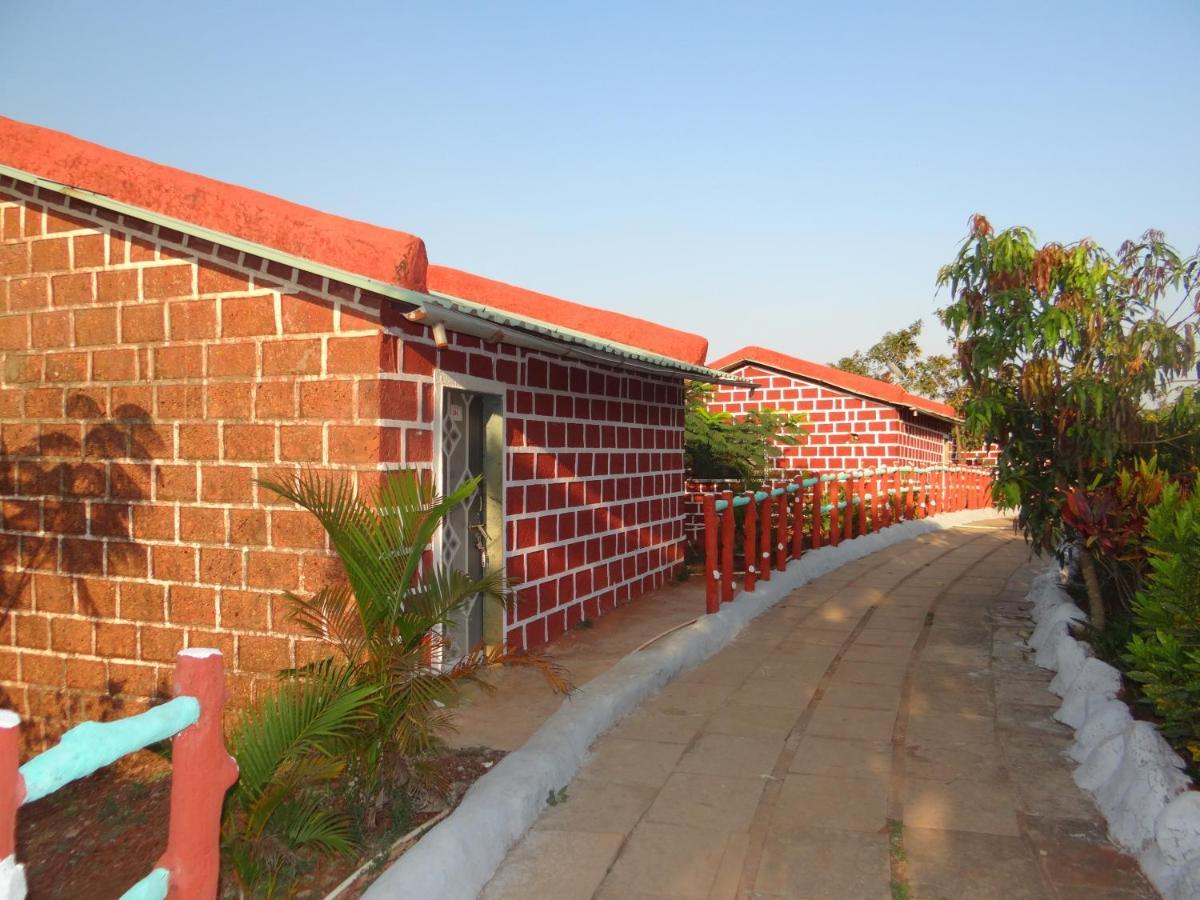 Exotic Valley Hotel Mahabaleshwar Exterior photo
